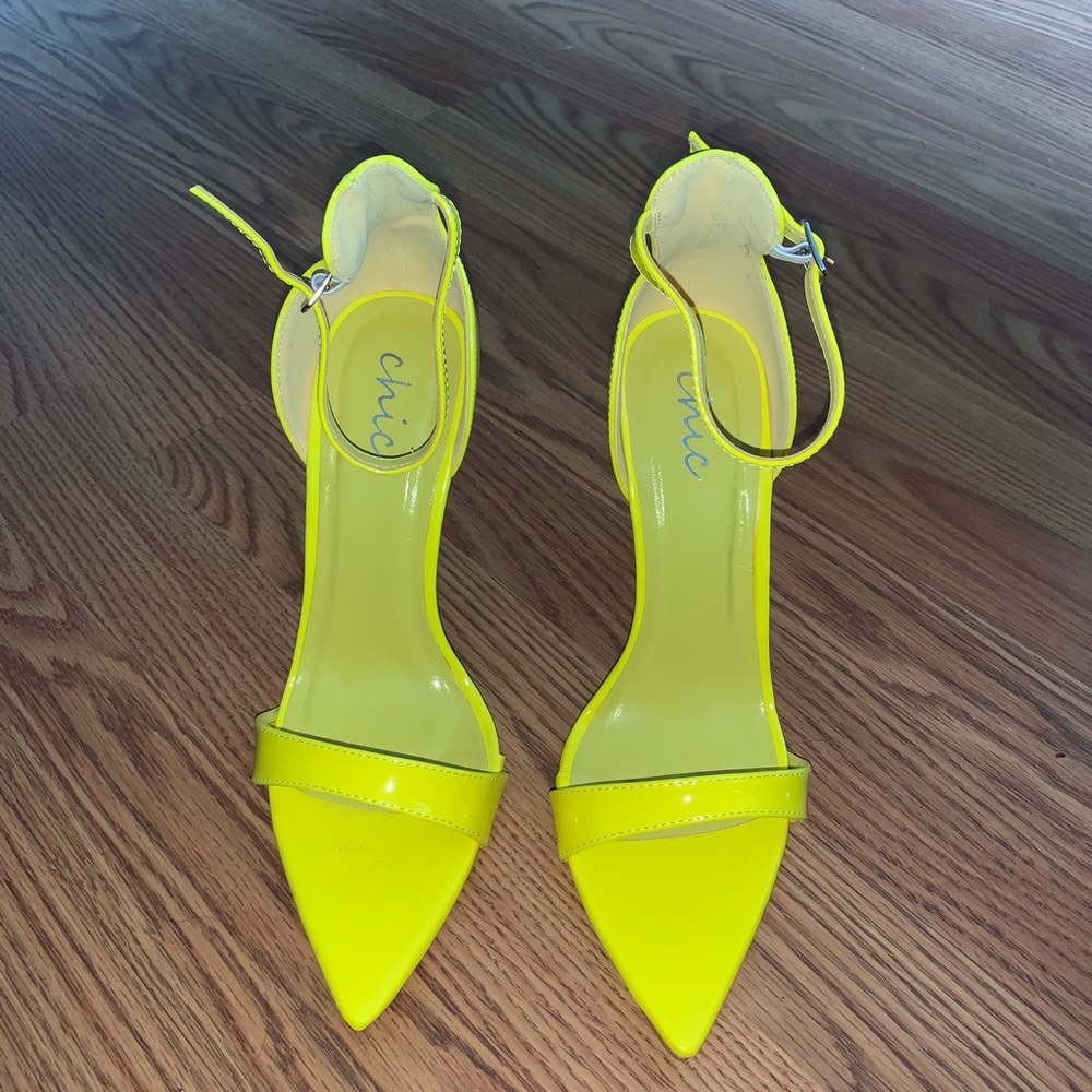 Women’s stiletto shoes - Picture 1 of 2
